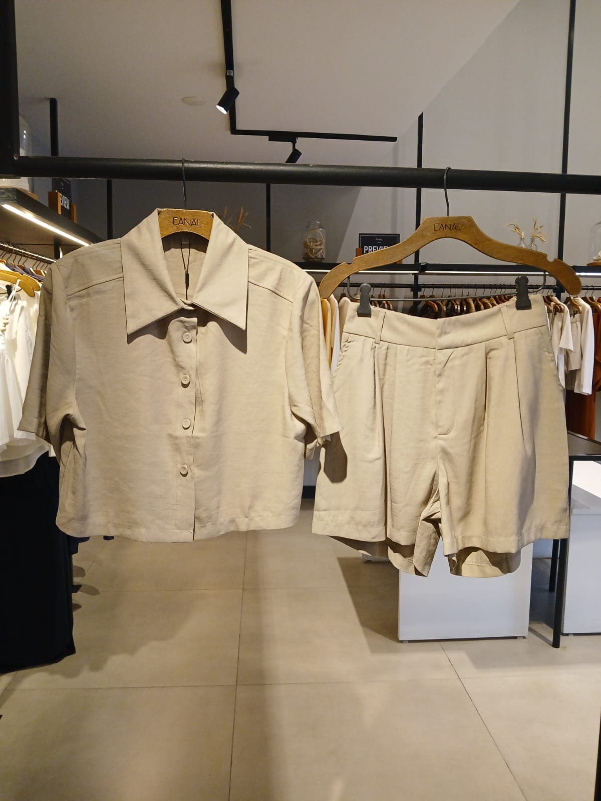 Camisa e Shorts